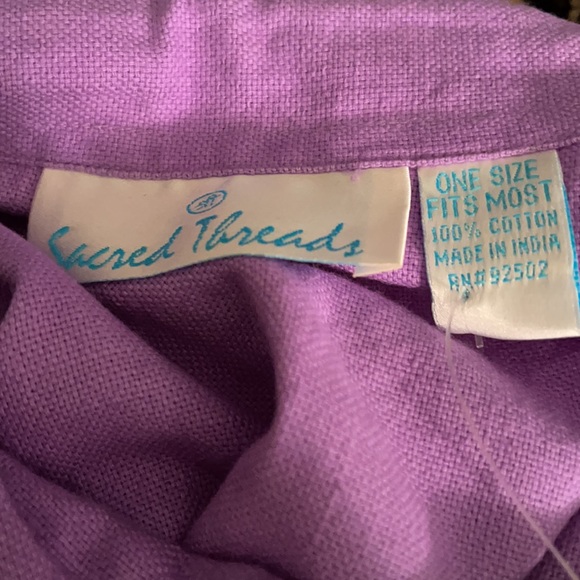 NWT. Sacred Threads Blouse. M/L. 03BL/BL 23470 - Picture 3 of 4